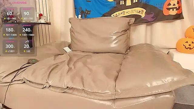 Hot fox-yiyi from StripChat fox-yiyi from StripChat