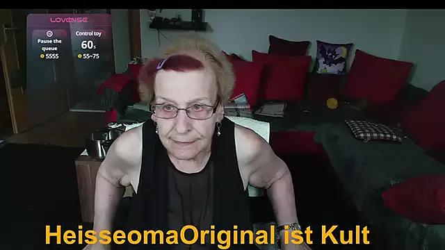 HeisseomaOriginal on StripChat 