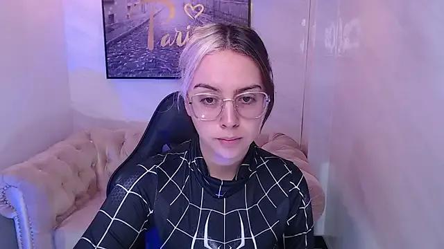Freechat Hela_v on StripChat