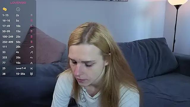 HelenMartines on StripChat 
