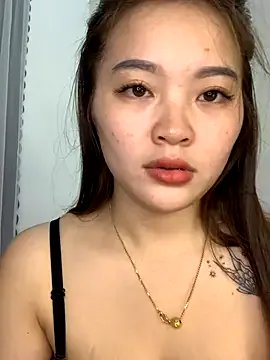 helo-kitty from StripChat