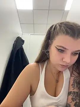 Try 23 years old Holy_Tereza from StripChat Holy_Tereza from StripChat