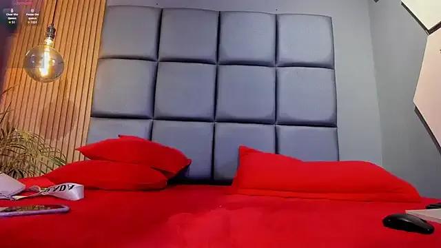 Freechat HOTTY_RED_ on StripChat