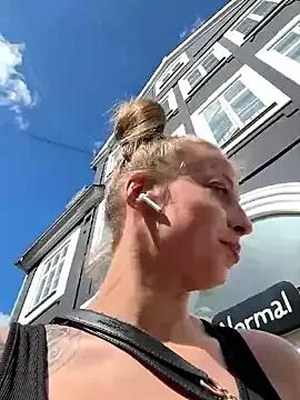 Hr_Fru_Olsen on StripChat 