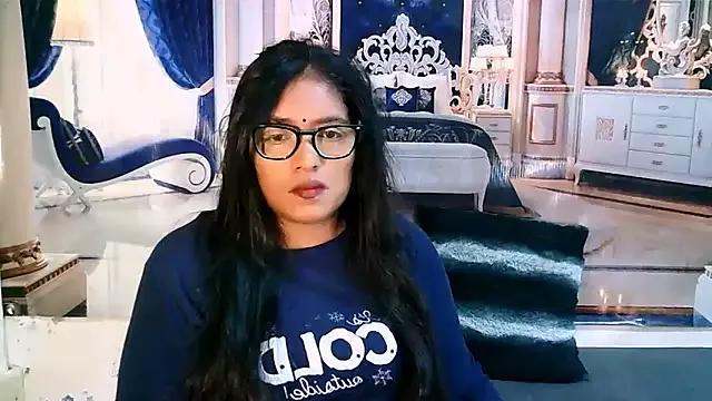 IndiaBlackPanther on StripChat 