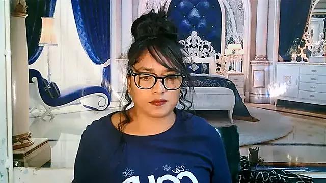 IndiaBlackPanther on StripChat 