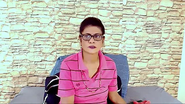 IndianAllure on StripChat 