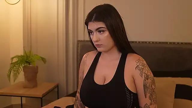 IrisBaker on StripChat 