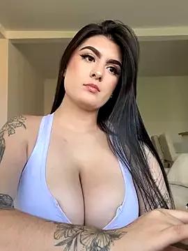 IrisBaker on StripChat 