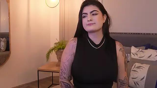 IrisBaker on StripChat 