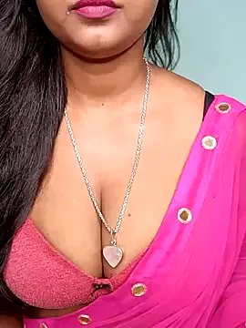 Ishu_Lovee on StripChat