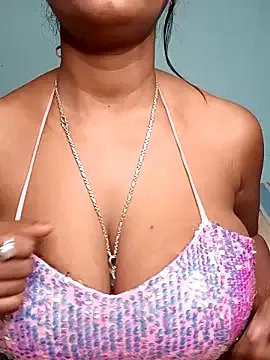 Ishu_Lovee on StripChat