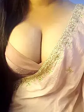 Jasleen_Kudii on StripChat