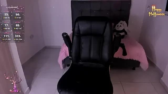 Sweet Karly_Closson wants you to fuck zir body now Karly_Closson from StripChat
