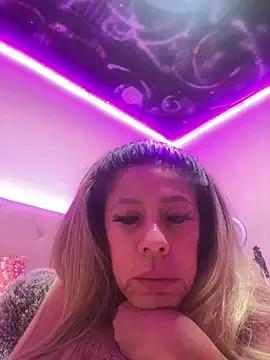 Karly_moon on StripChat 
