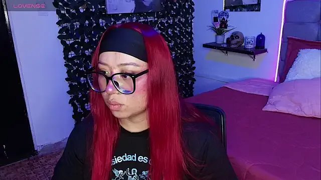 Kata_Bigboobs — rub pussy + suck tits  