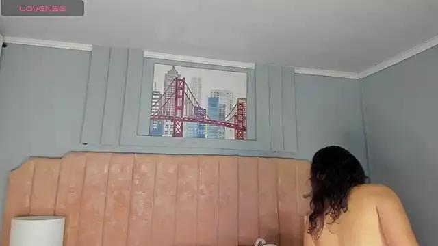kiaraa_peach on StripChat 