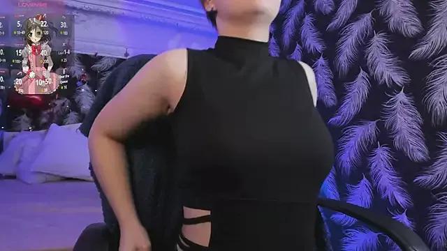 KitsuneDreamer on StripChat 