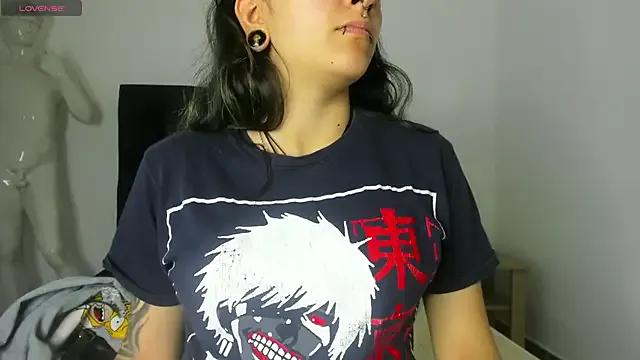 Kitty_ravee on StripChat 