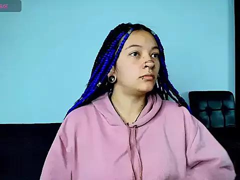Kitty_ravee on StripChat 