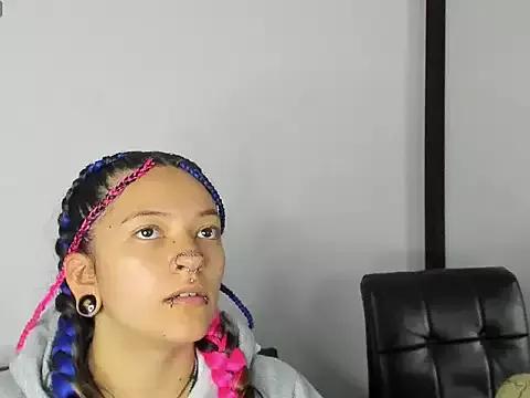 Kitty_ravee on StripChat 