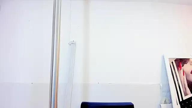 Kloe__11 on StripChat 