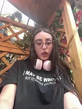 Ladylovess03 on StripChat 