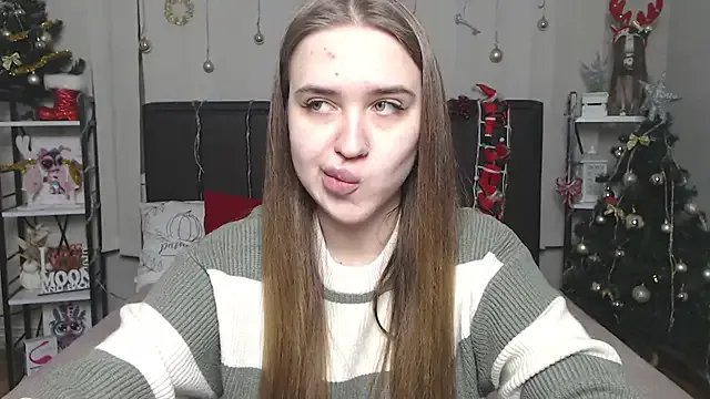 LauraHlot — Show me your love. Warm me up.