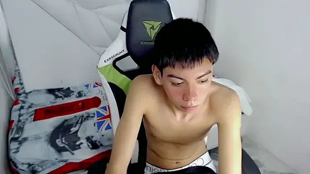 Liarr_ — zero clothes