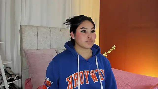 Freechat Little_Ivy on StripChat