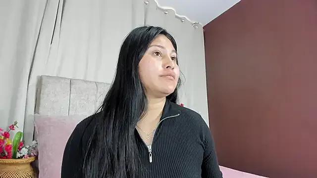 Freechat Little_Ivy on StripChat