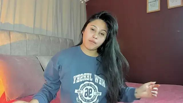 Freechat Little_Ivy on StripChat