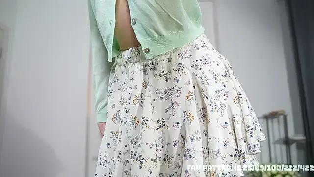 Admire StripChat's LIttle_Rina_ LIttle_Rina_ from StripChat