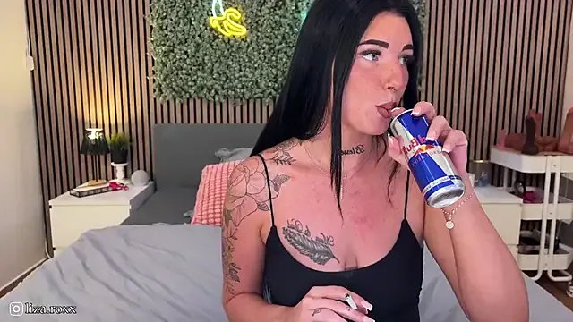 LizaRoxx on StripChat