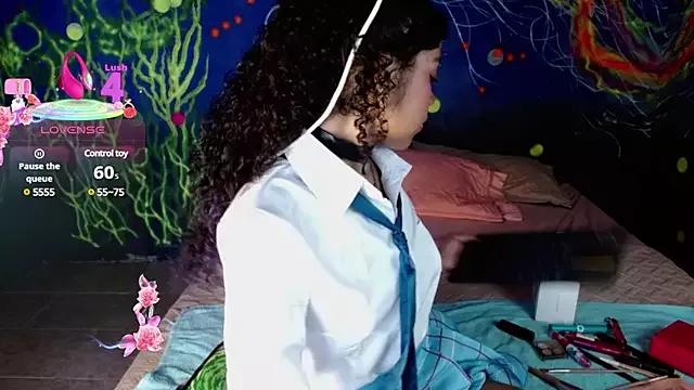 lucie_petite on StripChat 