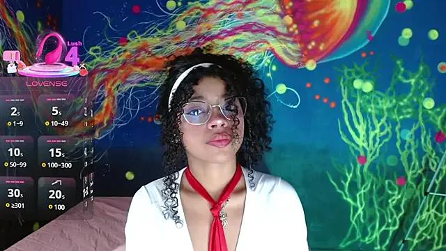 lucie_petite on StripChat 
