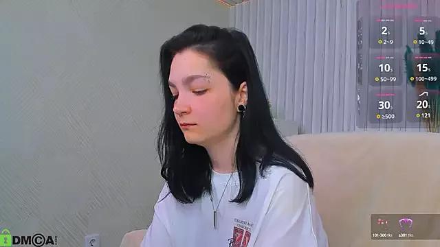 Luna-Moon on StripChat 