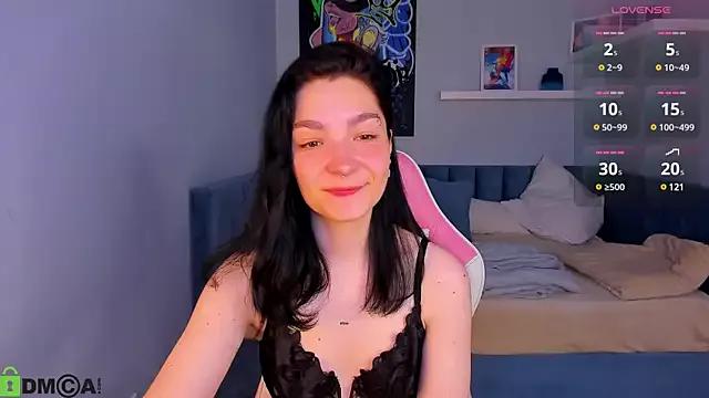 Luna-Moon on StripChat 