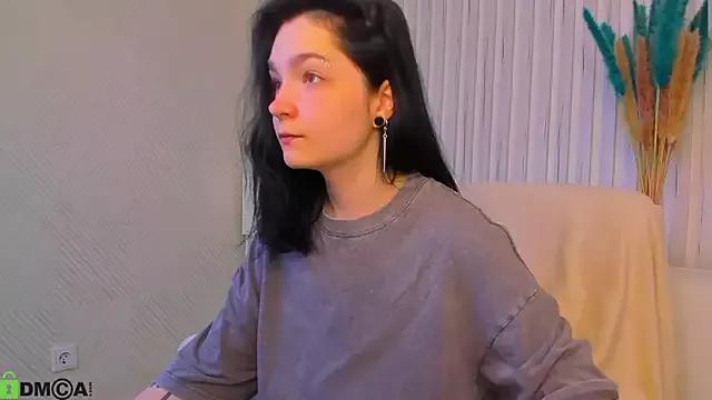 Luna-Moon on StripChat 