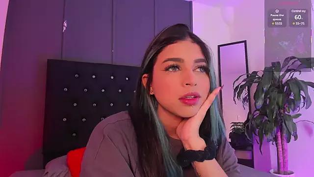 lyra-rain on StripChat 