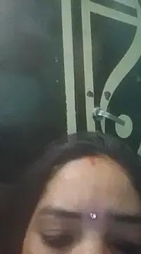 Madhuri-Sharma on StripChat 
