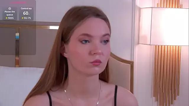 MaggieRoss on StripChat 