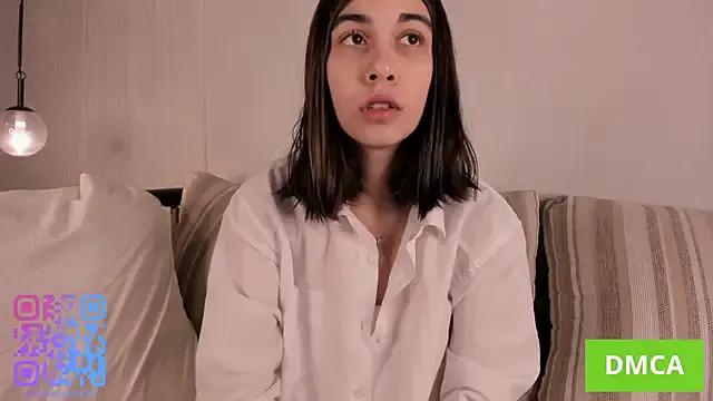 Explore MeiFrock, she wants to masturbate for you MeiFrock from StripChat