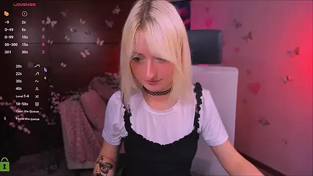 melisa_white1 on StripChat 