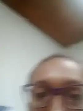 mia_veel on StripChat 
