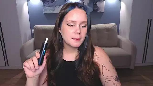 miki_miki_cutie_ on StripChat 