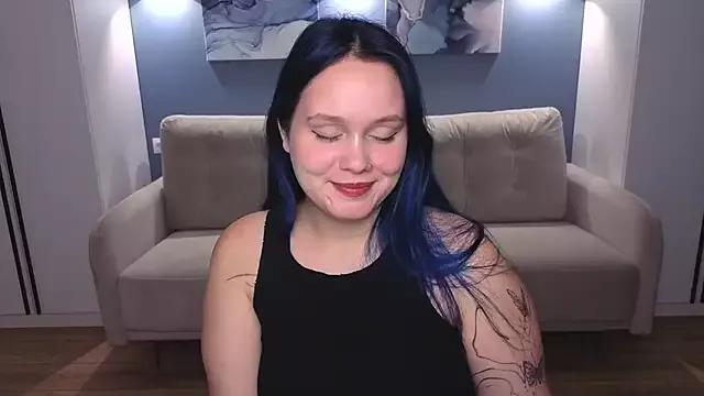 miki_miki_cutie_ on StripChat 