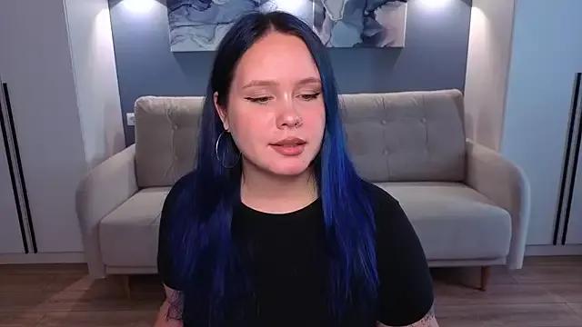 miki_miki_cutie_ on StripChat 