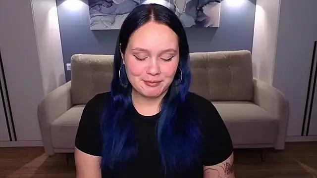 miki_miki_cutie_ on StripChat 