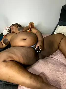 MissLola27 on StripChat 
